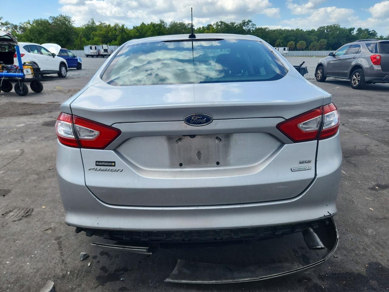 2015 FORD FUSION SE photo 11
