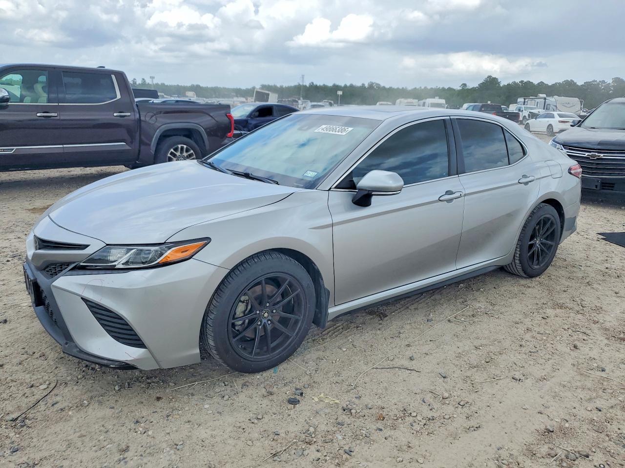 2018 TOYOTA CAMRY