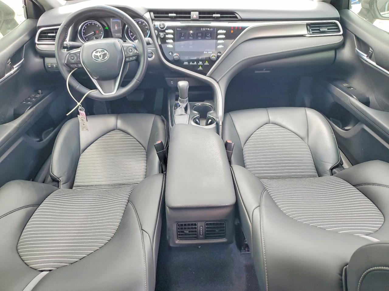 2018 TOYOTA CAMRY SE photo 22