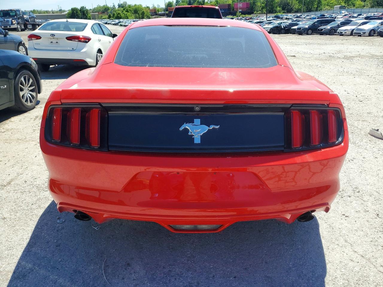 2016 FORD MUSTANG photo 11