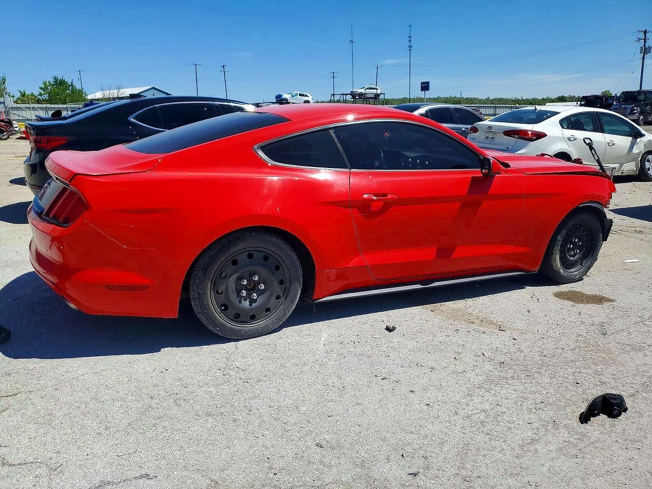 2016 FORD MUSTANG photo 5