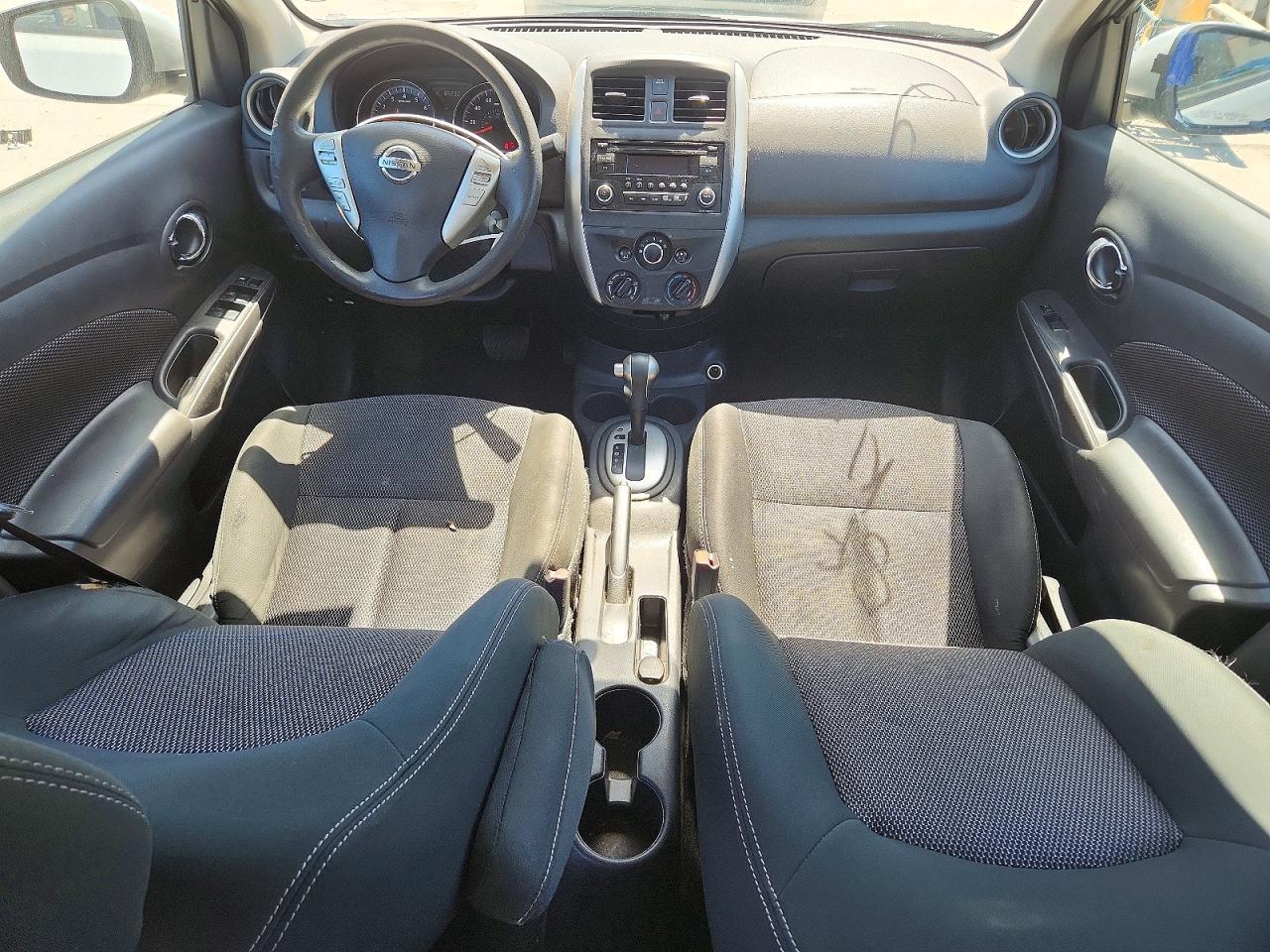 2018 NISSAN VERSA SV photo 15