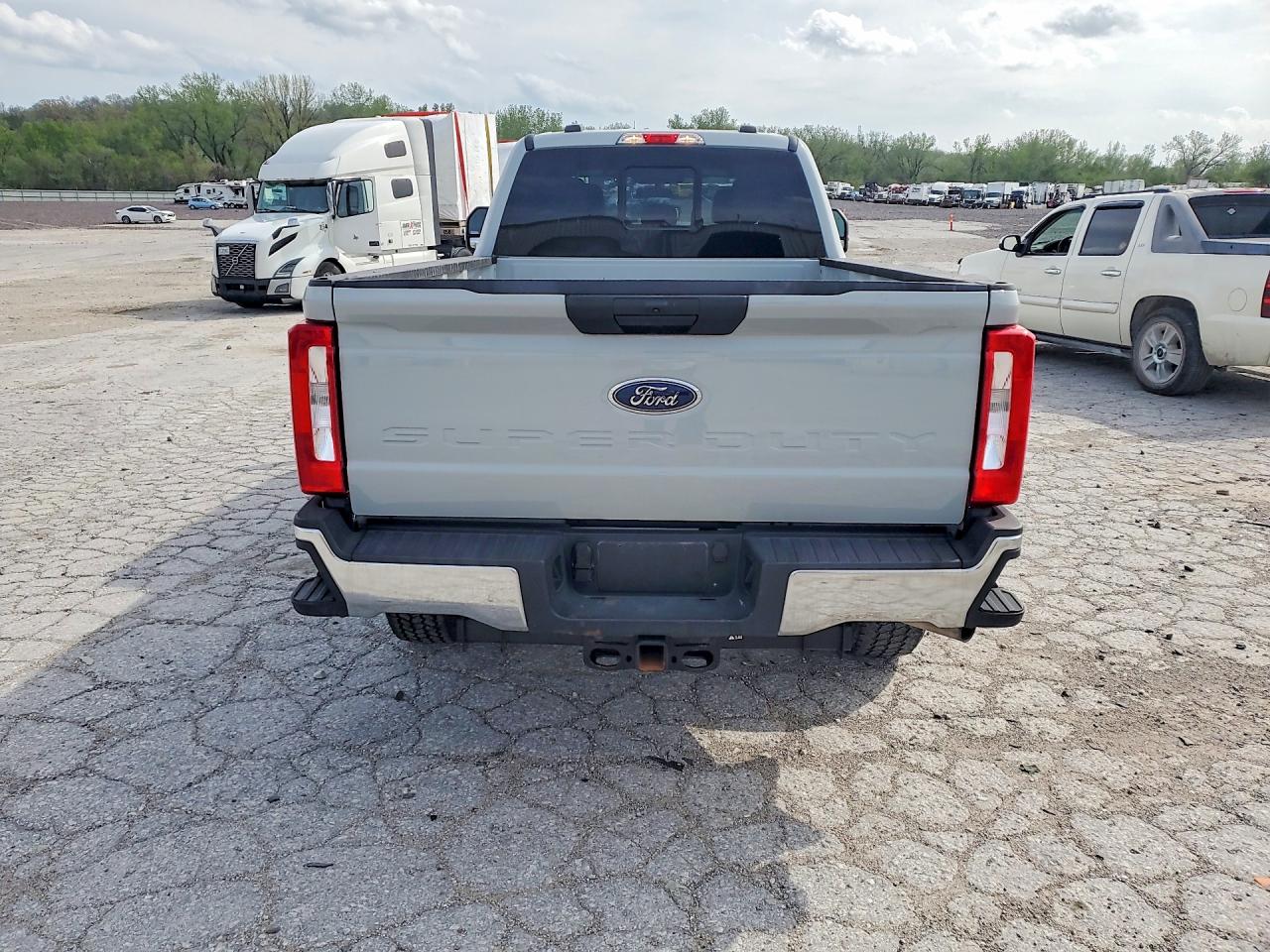 2025 FORD F350 SUPER DUTY photo 6
