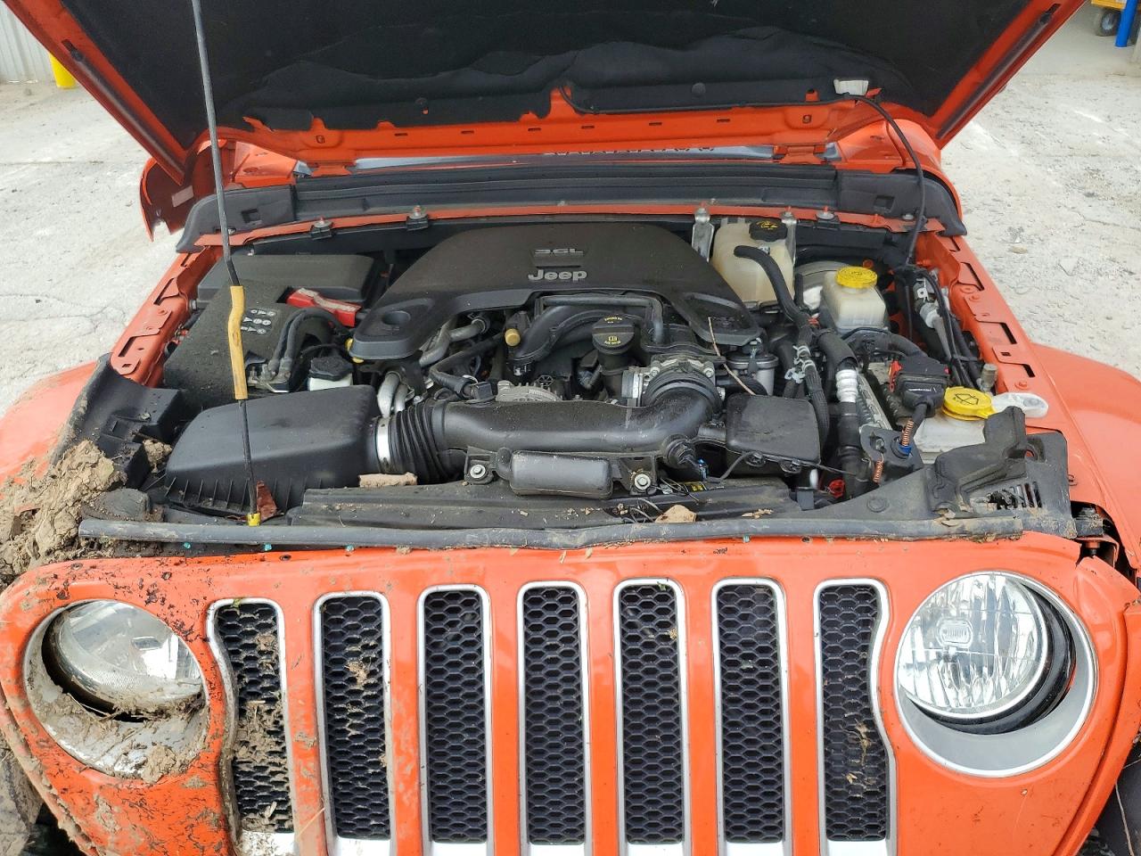 2018 JEEP WRANGLER UNLIMITED SAHARA photo 23