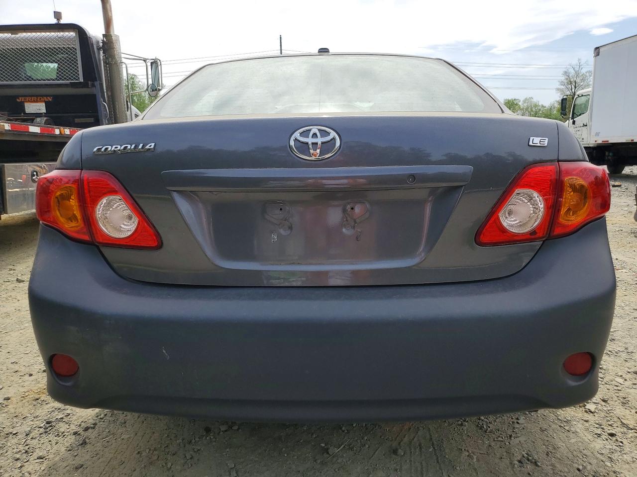 2009 TOYOTA COROLLA LE photo 11