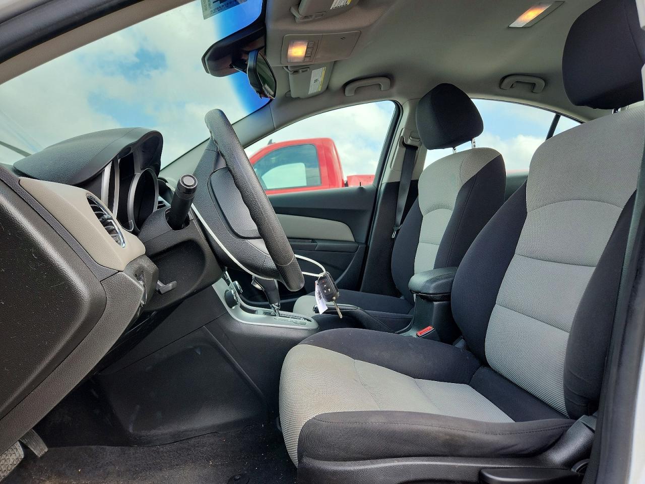 2014 CHEVROLET CRUZE LS photo 13