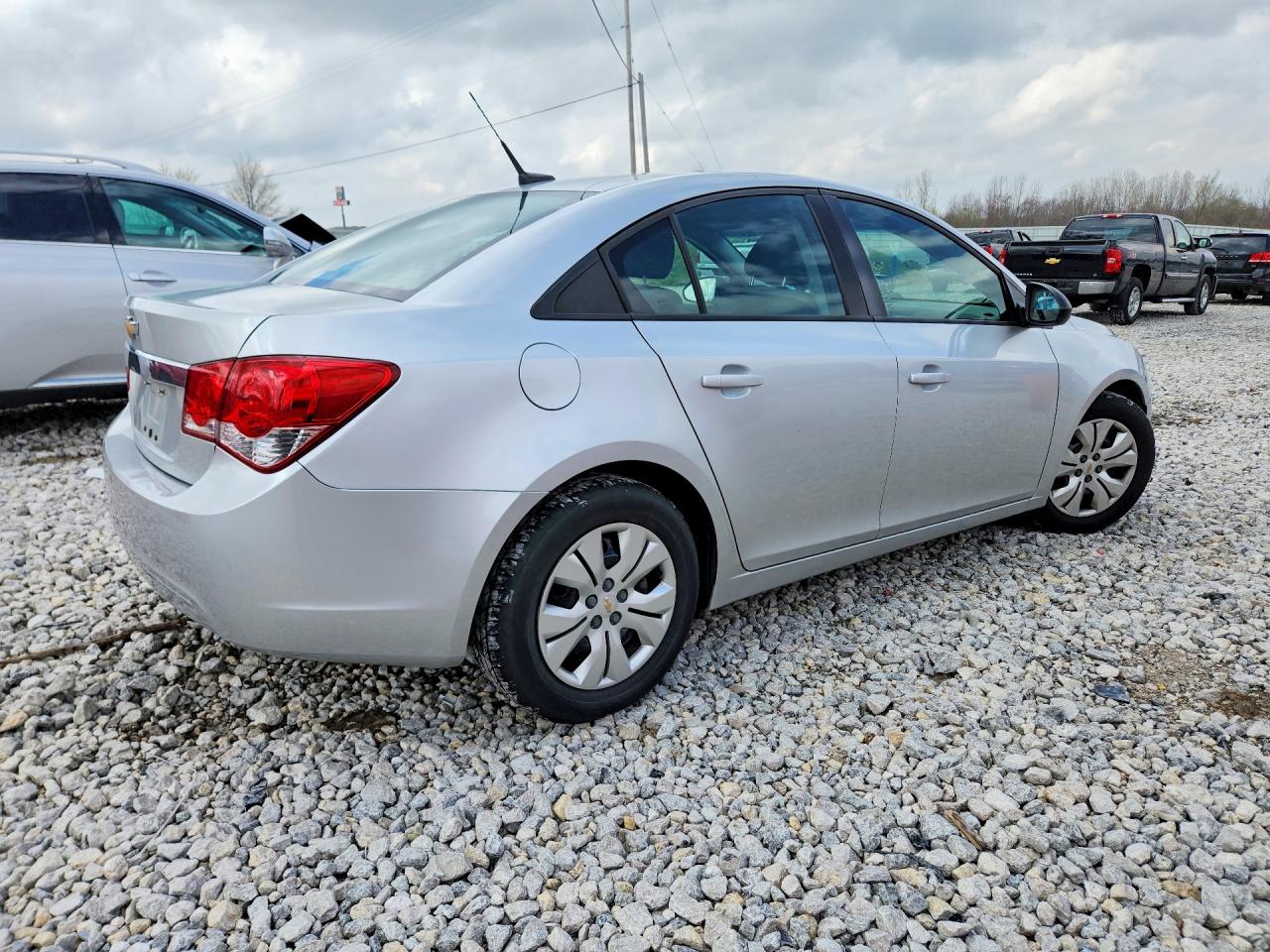 2014 CHEVROLET CRUZE LS photo 5