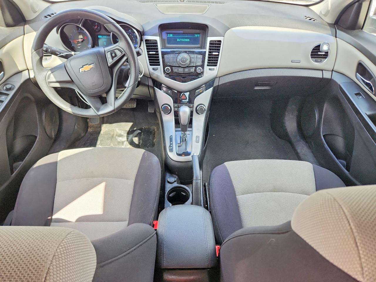 2014 CHEVROLET CRUZE LS photo 15