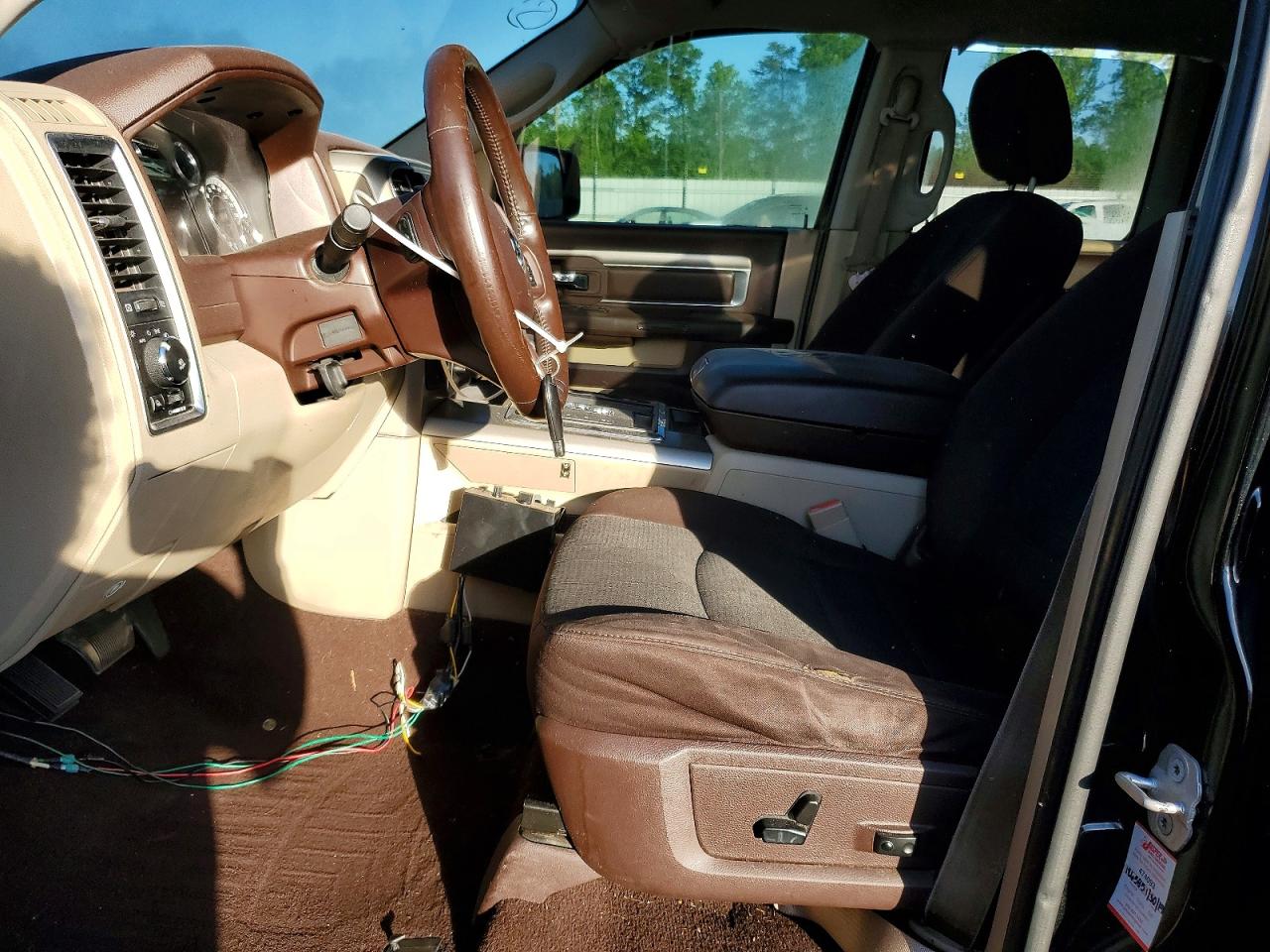 2013 RAM 1500 SLT photo 13