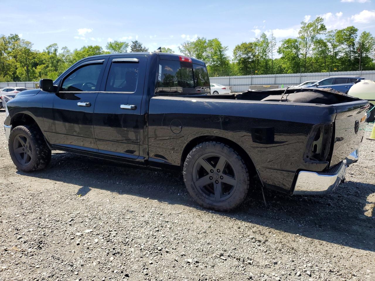 2013 RAM 1500 SLT photo 3