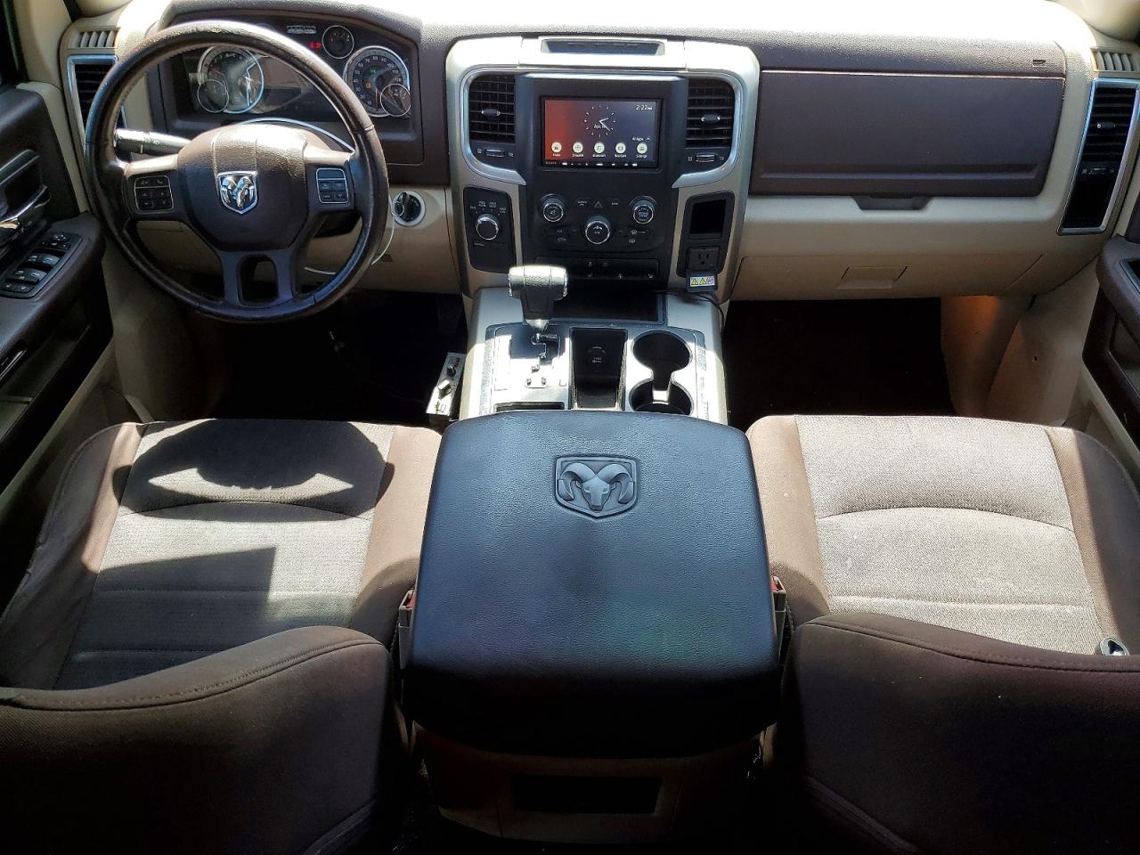 2013 RAM 1500 SLT photo 15