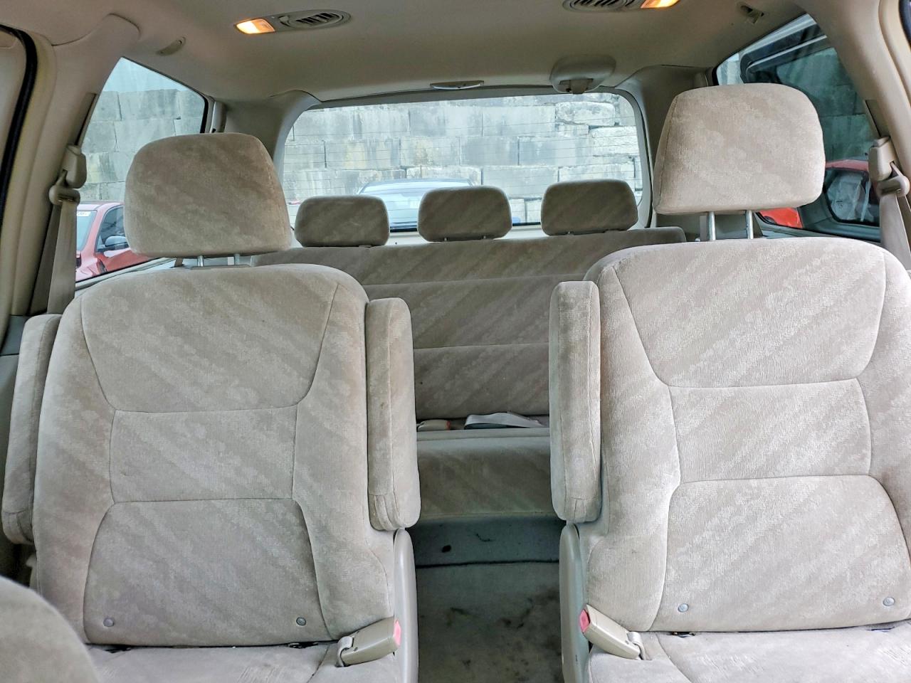 2004 HONDA ODYSSEY EX photo 19