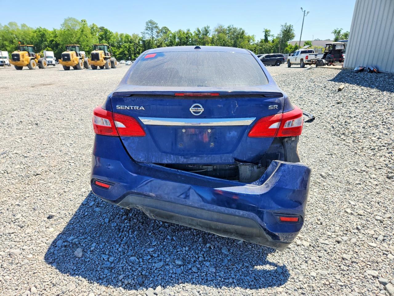 2019 NISSAN SENTRA SR photo 11