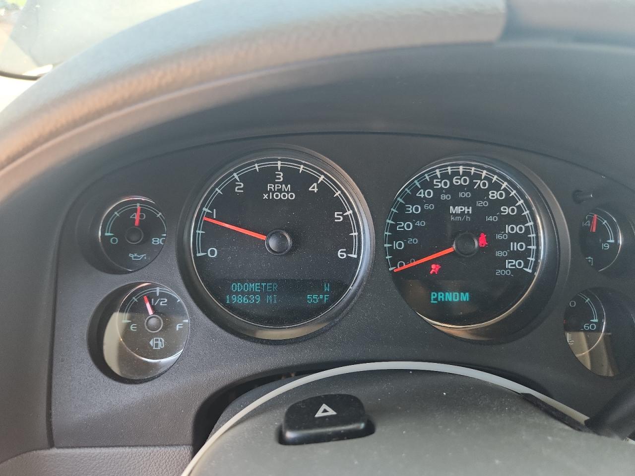 2011 CHEVROLET SUBURBAN C1500 LT photo 17
