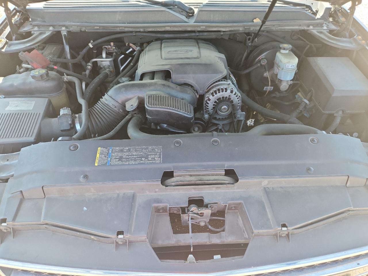 2011 CHEVROLET SUBURBAN C1500 LT photo 23