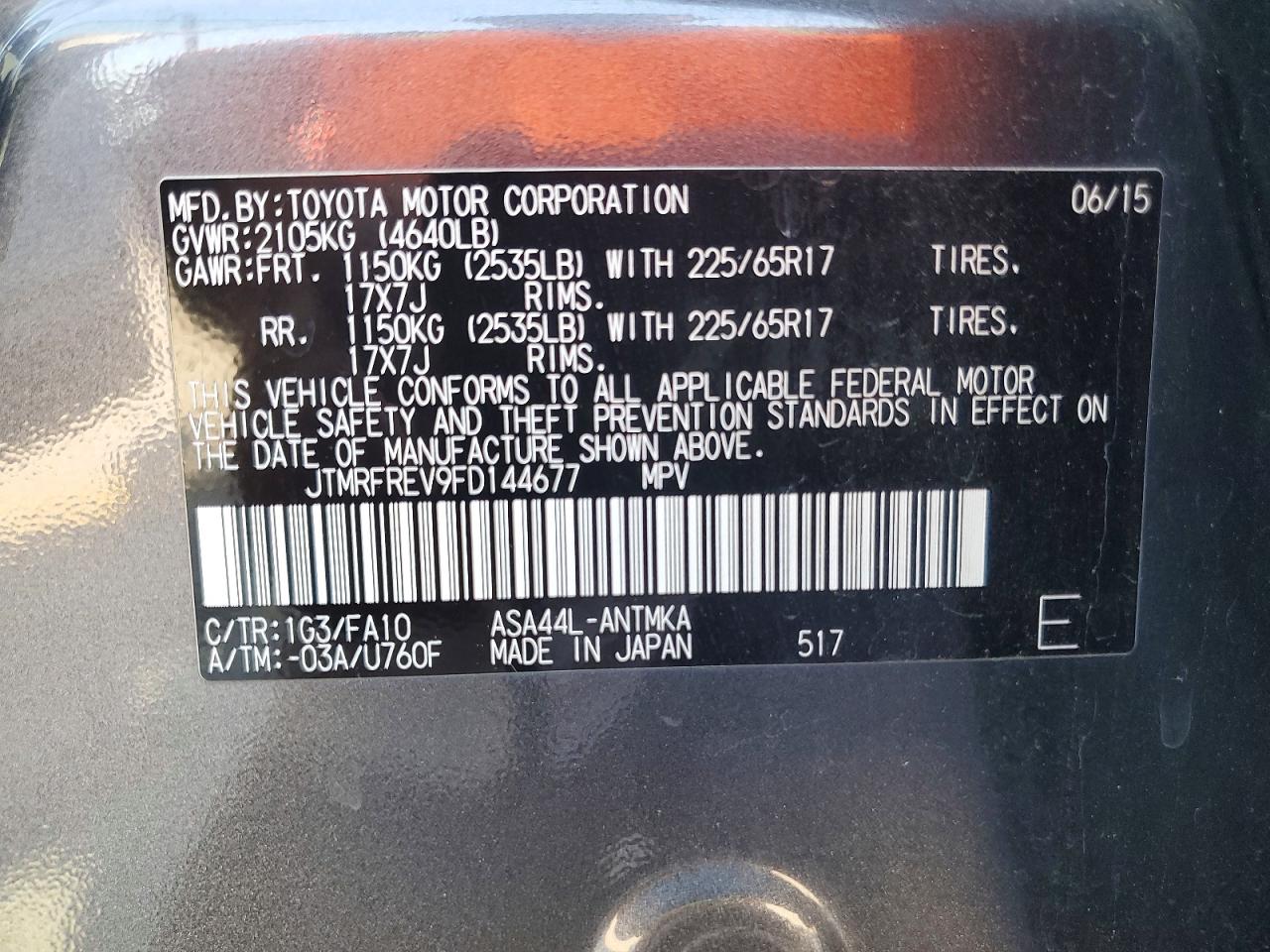 2015 TOYOTA RAV4 XLE photo 25