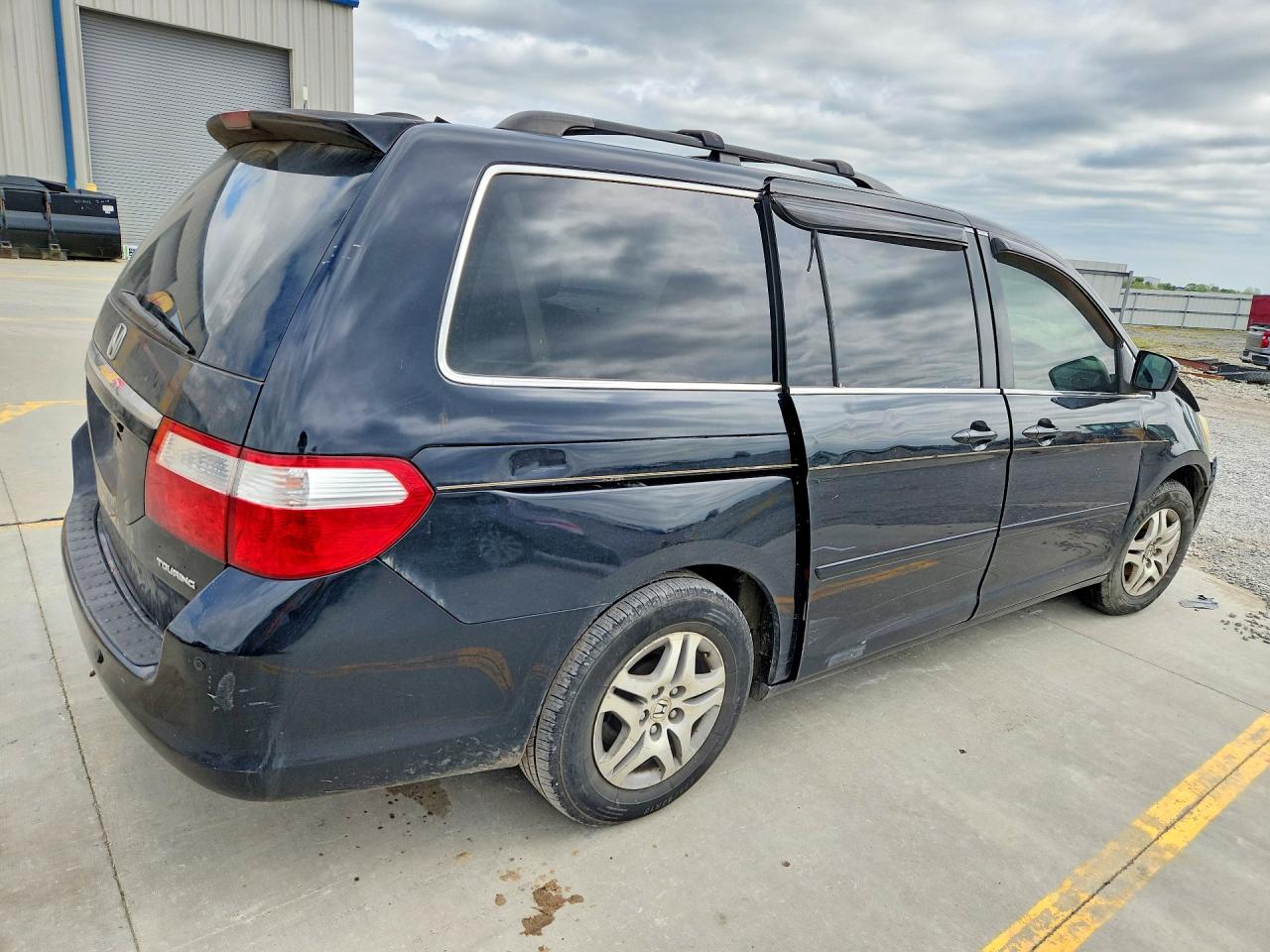 2005 HONDA ODYSSEY TOURING photo 7