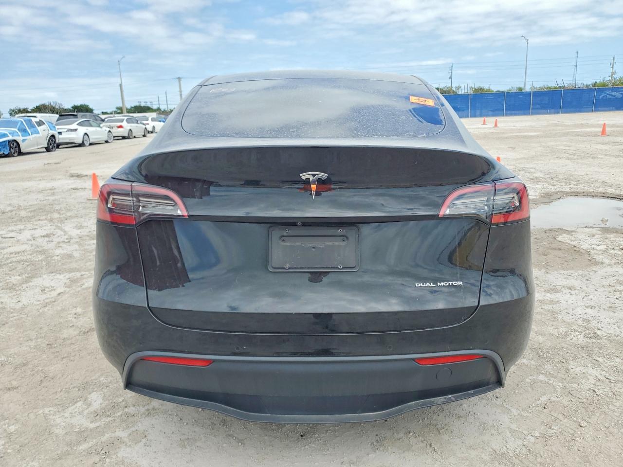 2021 TESLA MODEL Y photo 11