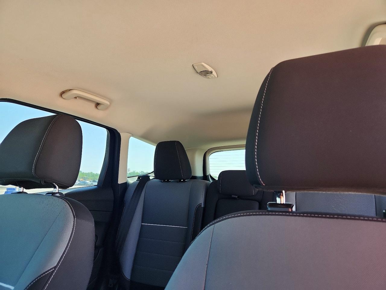2015 FORD ESCAPE SE photo 19