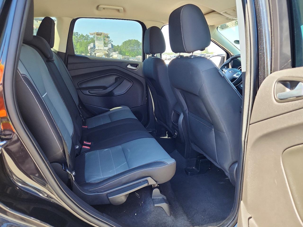 2015 FORD ESCAPE SE photo 21