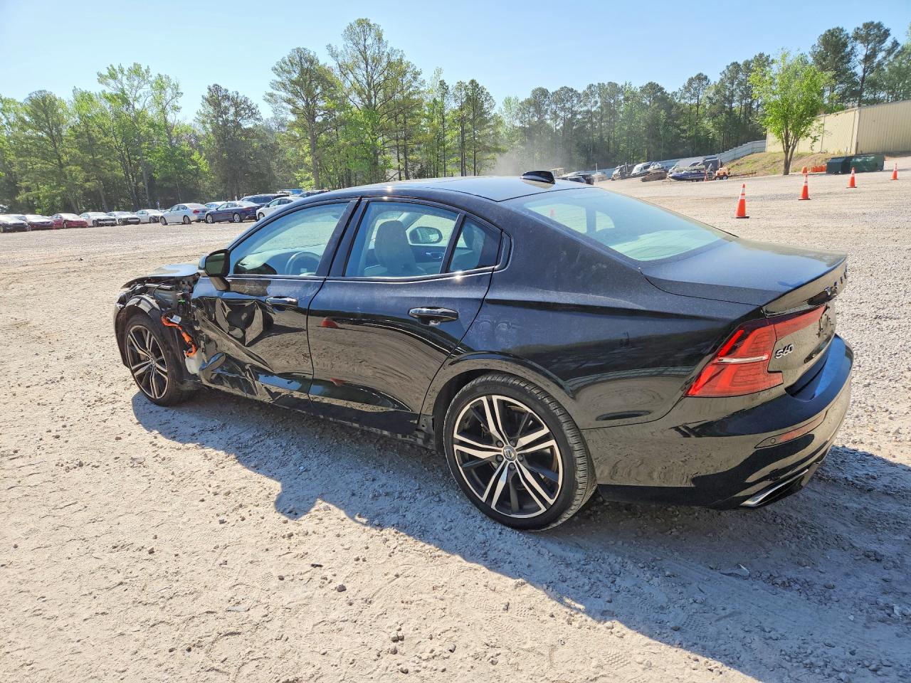 2022 VOLVO S60 T8 RECHARGE R-DESIGN EXPRESSIO photo 3