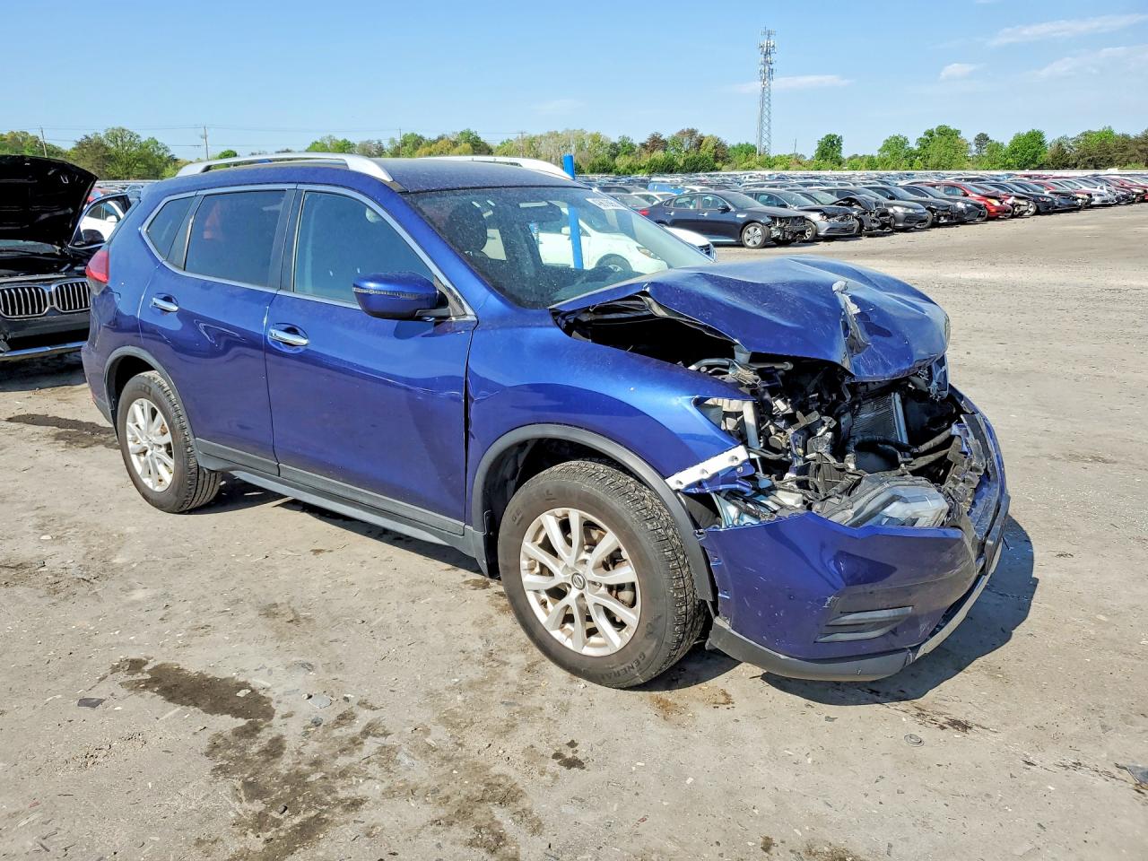 2017 NISSAN ROGUE SV photo 10
