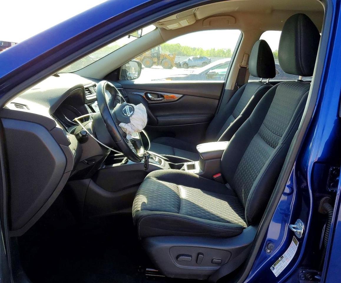 2017 NISSAN ROGUE SV photo 19