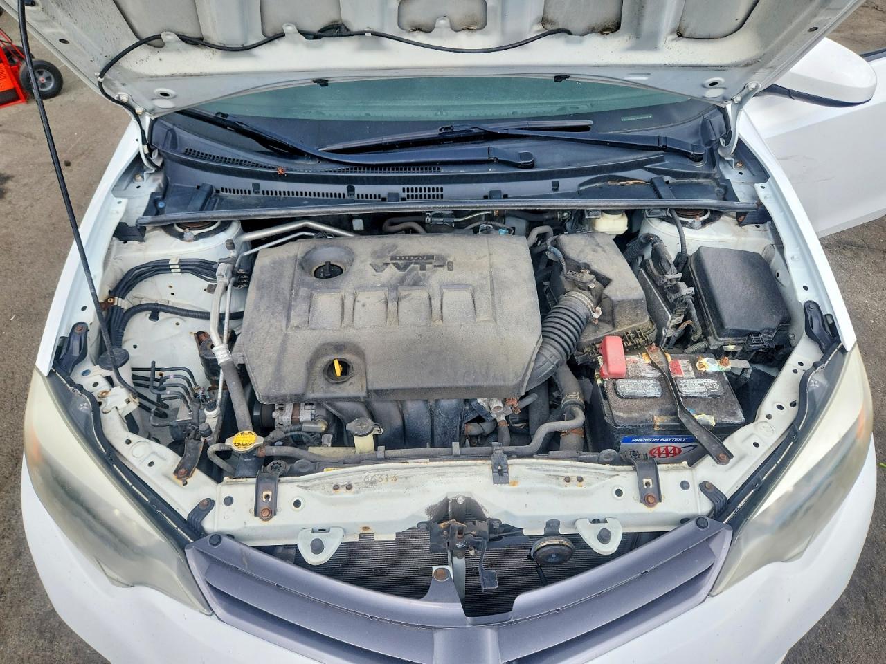 2015 TOYOTA COROLLA LE photo 31
