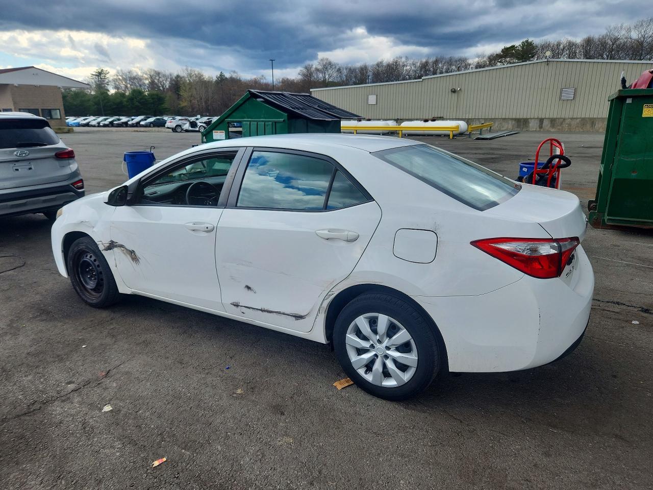 2015 TOYOTA COROLLA LE photo 4