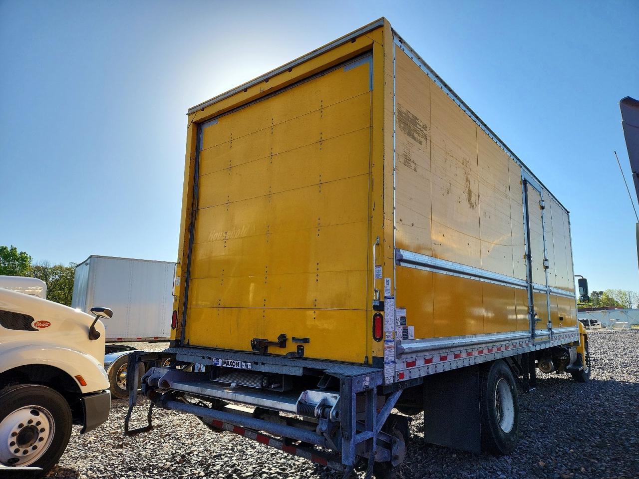 2019 HINO 258/268 BOX TRUCK photo 7