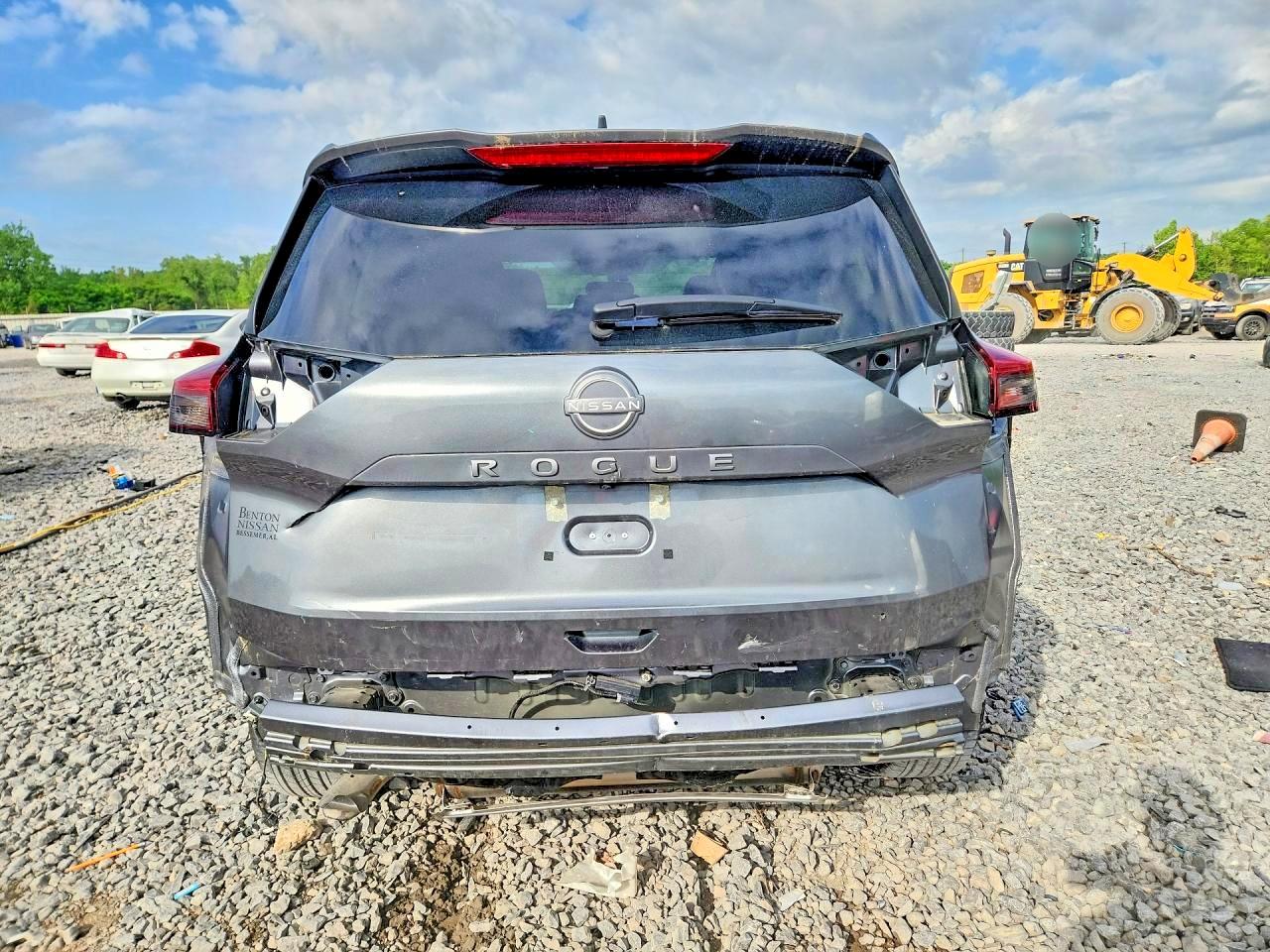 2025 NISSAN ROGUE S photo 6