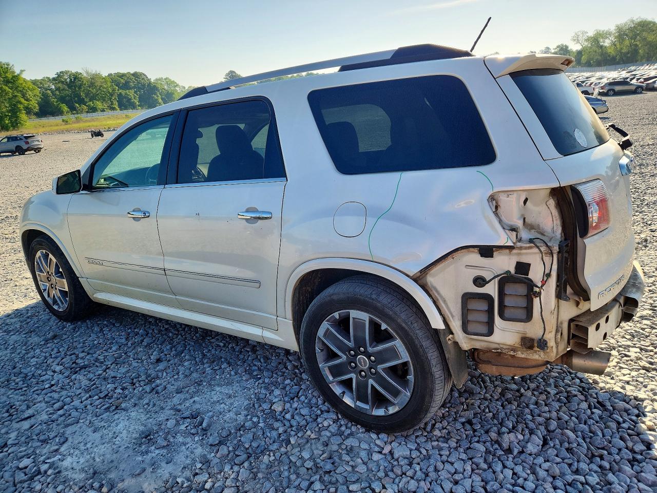 2011 GMC ACADIA DENALI photo 4