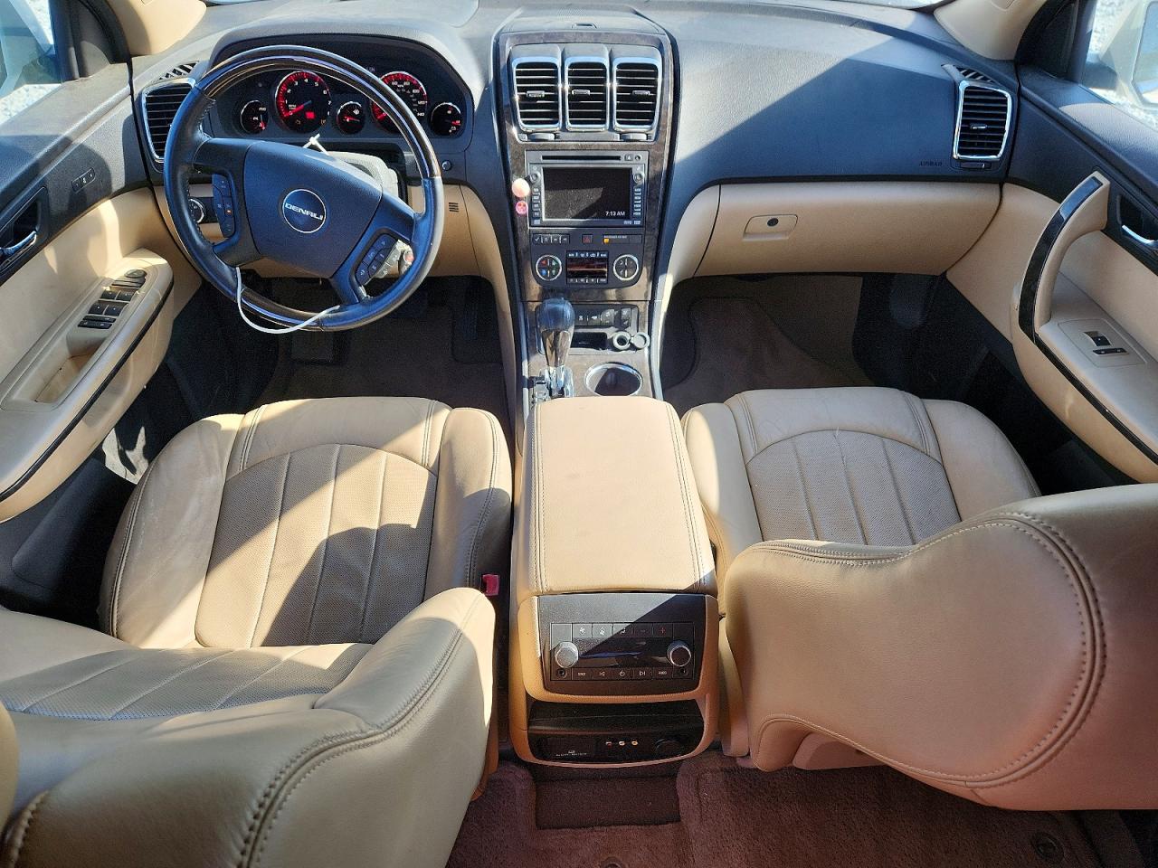 2011 GMC ACADIA DENALI photo 22