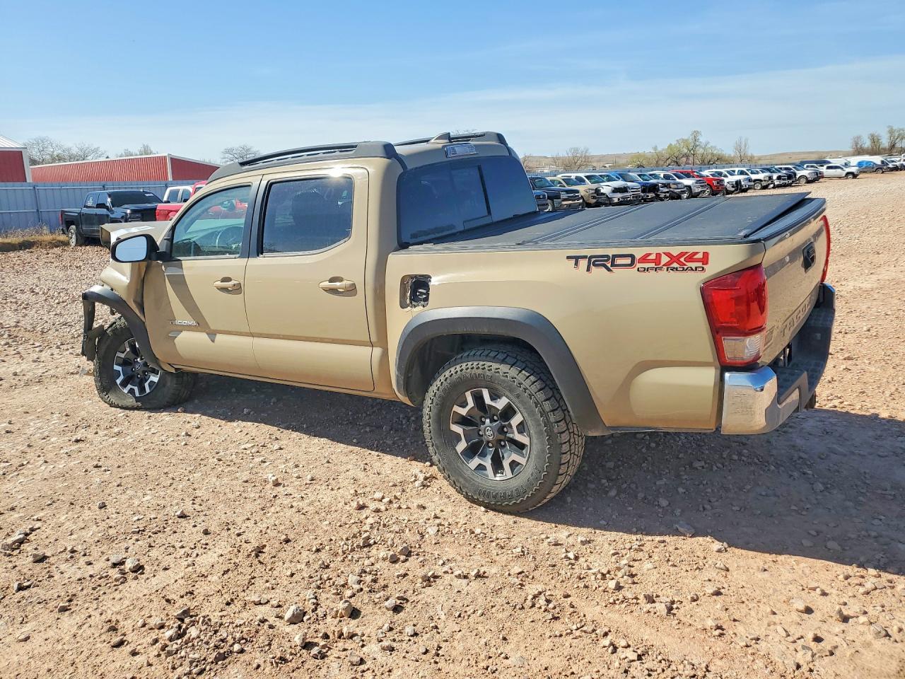 2017 TOYOTA TACOMA TRD OFF-ROAD photo 3