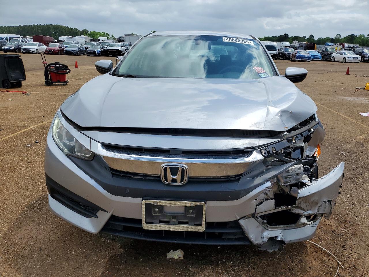 2016 HONDA CIVIC LX photo 9