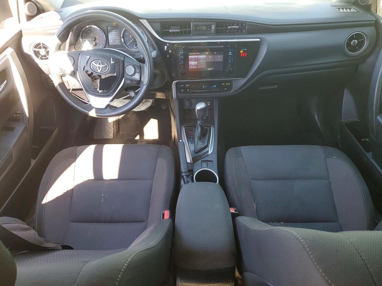 2018 TOYOTA COROLLA LE photo 15
