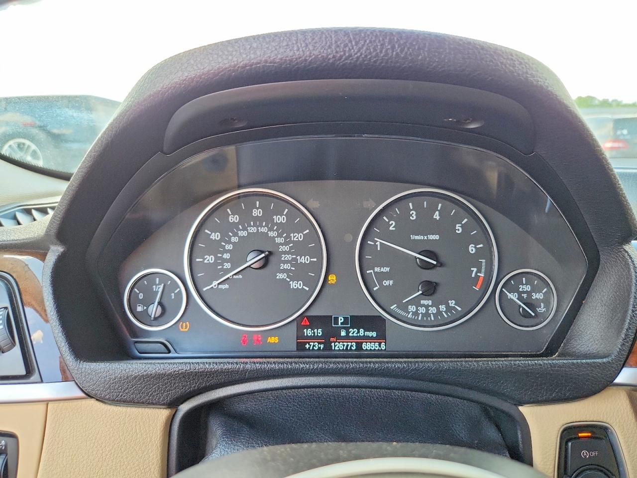 2014 BMW 320 I photo 25