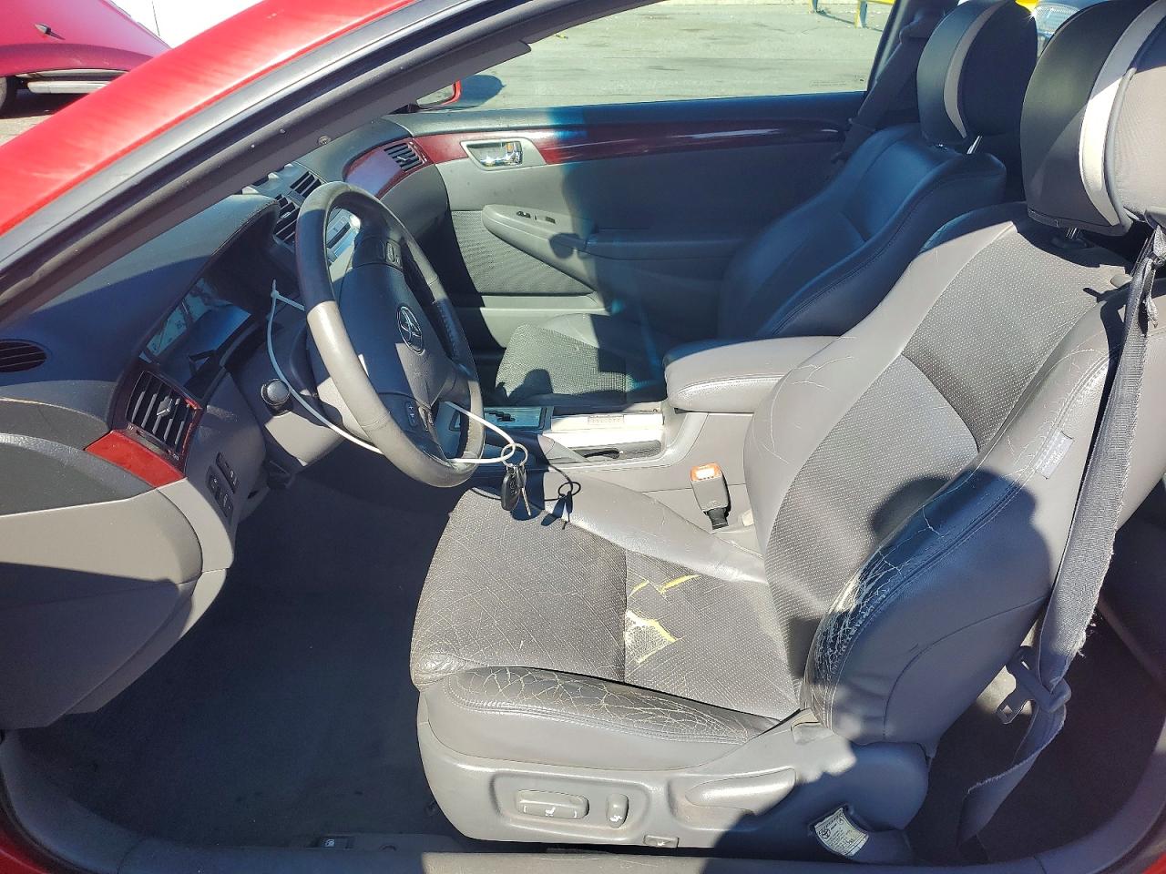 2004 TOYOTA CAMRY SOLARA SLE V6 photo 19