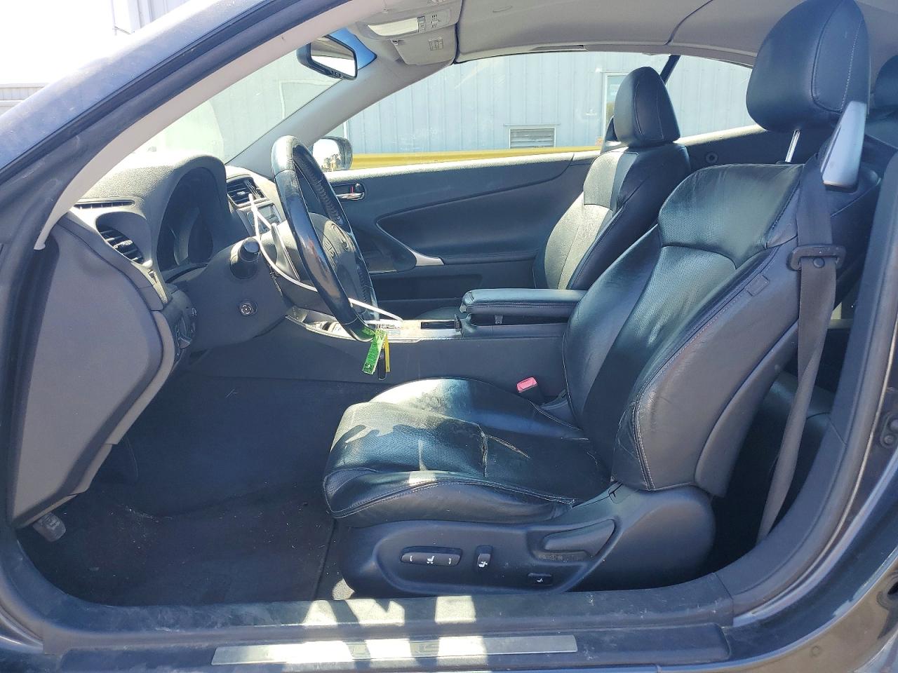 2010 LEXUS IS 250 photo 13