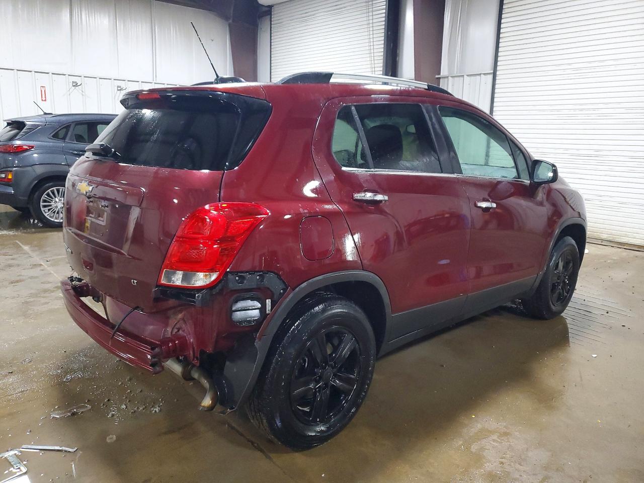2017 CHEVROLET TRAX 1LT photo 3