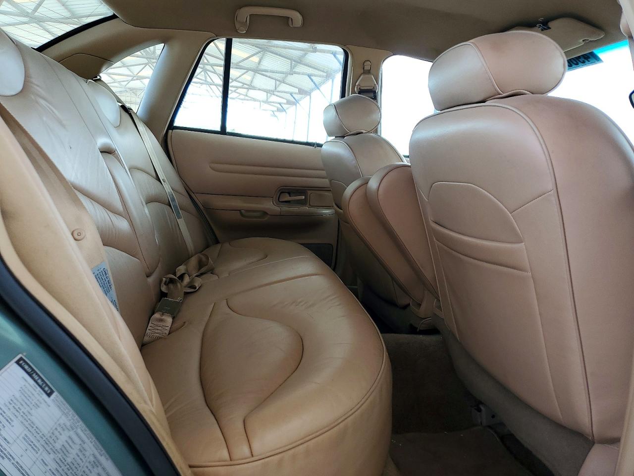 1997 FORD CROWN VICTORIA LX photo 10