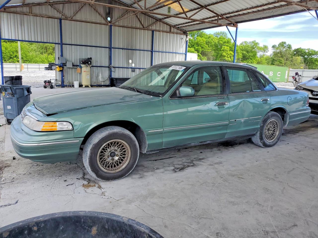 1997 FORD CROWN VICTORIA