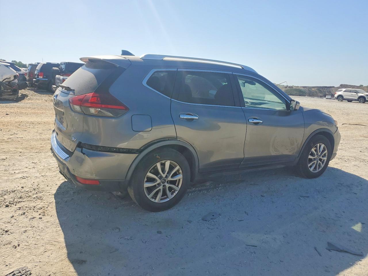 2020 NISSAN ROGUE SV photo 5