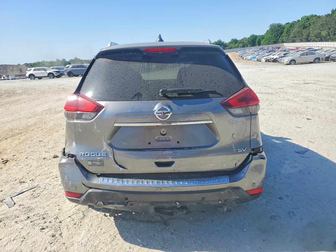2020 NISSAN ROGUE SV photo 11