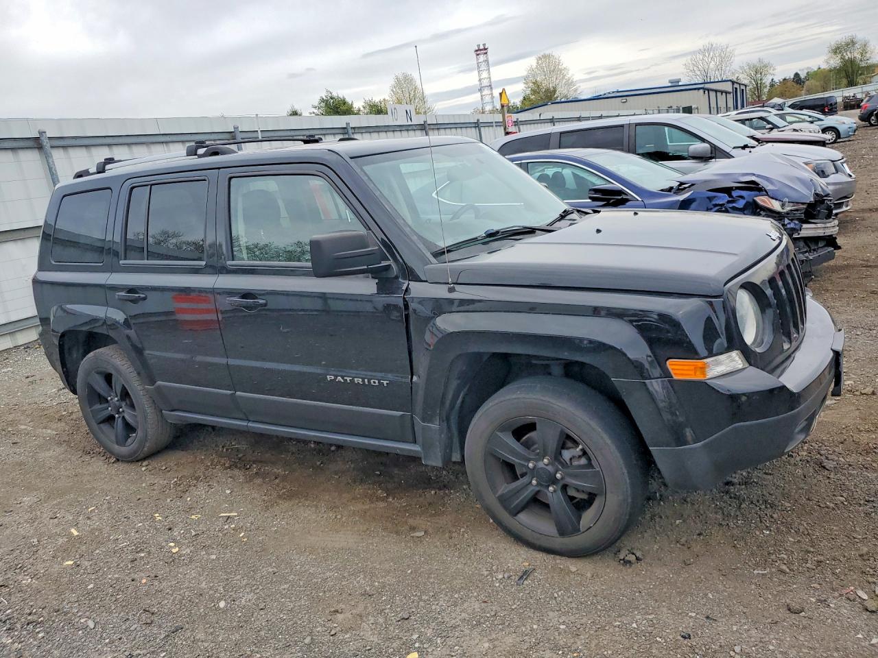 2012 JEEP PATRIOT LATITUDE photo 10