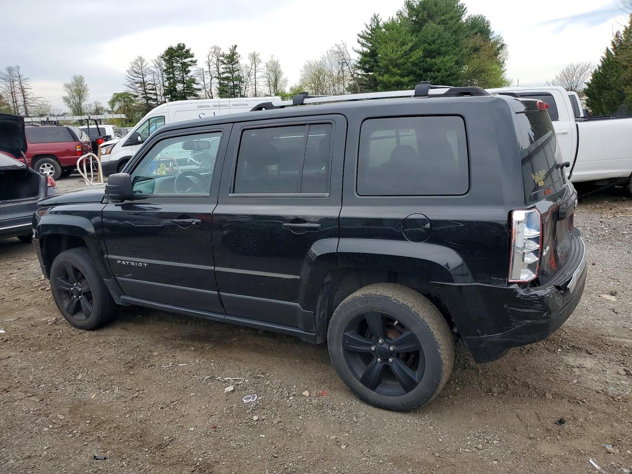2012 JEEP PATRIOT LATITUDE photo 4