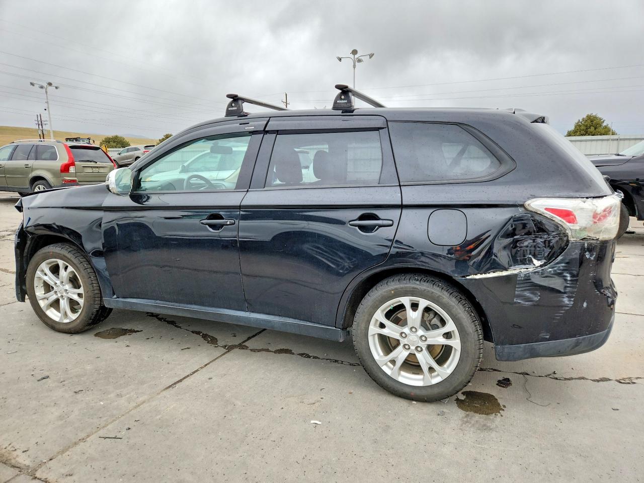 2014 MITSUBISHI OUTLANDER SE photo 3