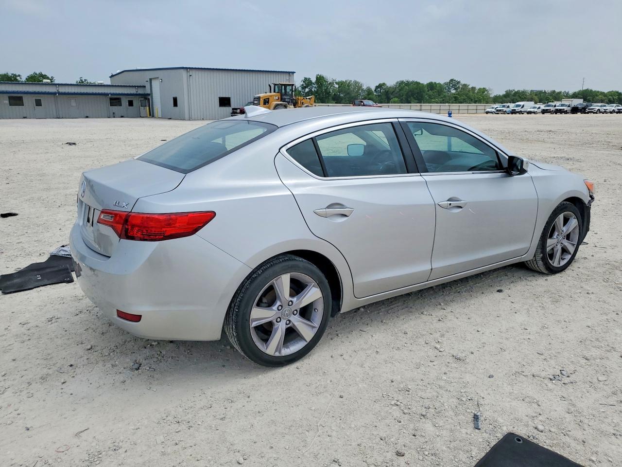2015 ACURA ILX 20 photo 3