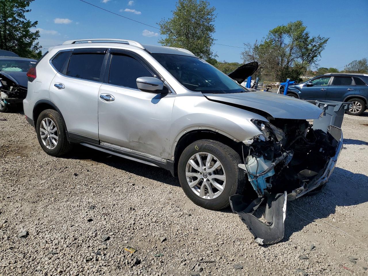 2018 NISSAN ROGUE SV photo 4