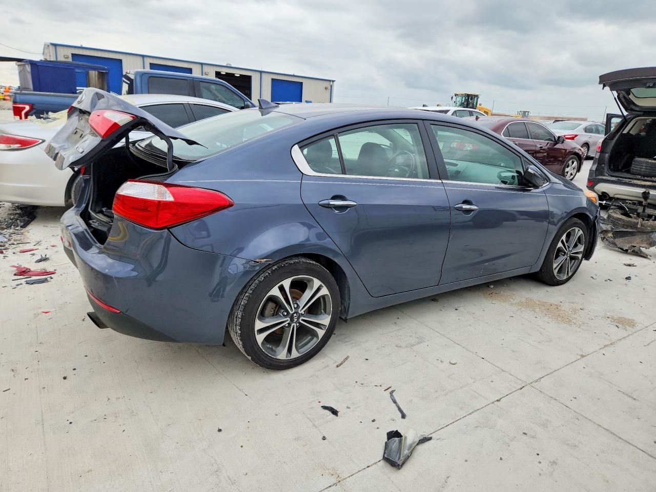 2014 KIA FORTE photo 7